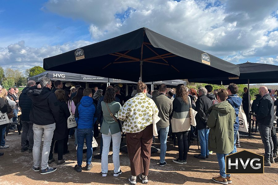 Krekelscoul_eerste steenlegging_07
